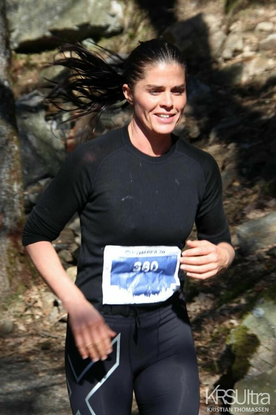 Morten Bakke og Ainhoa Ostolaza vant KrsUltra 60 km Elisabeth_Gill_20k-vinner.jpg