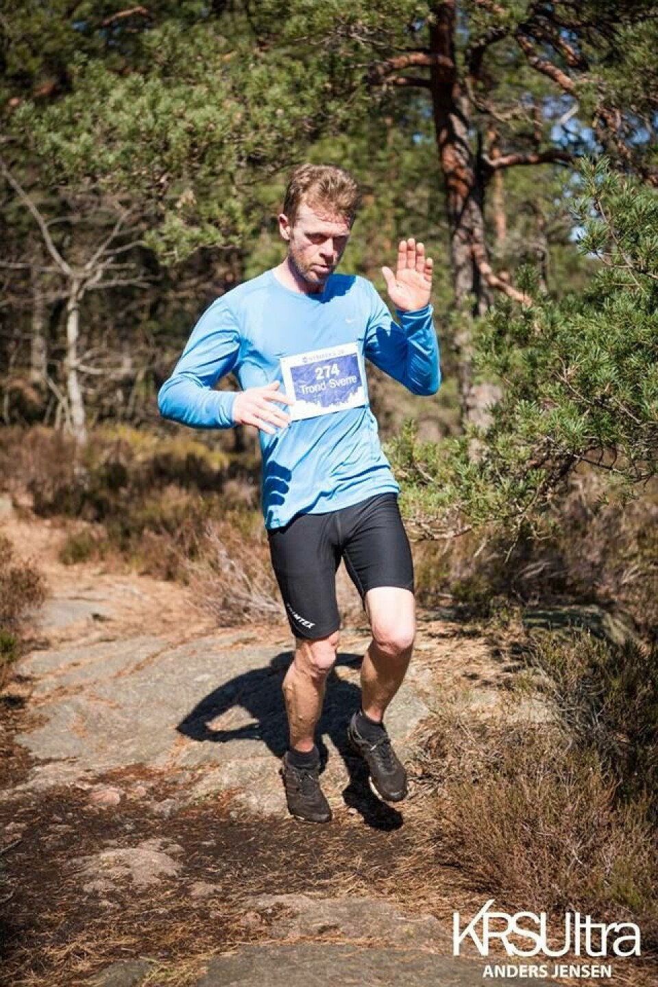 Morten Bakke og Ainhoa Ostolaza vant KrsUltra 60 km Trond_Sverre_Hagelien_vinner20k.jpg