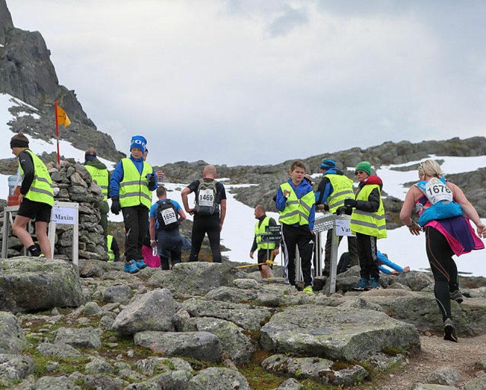 Skåla Opp fullsatt på en time Drikkestasjon_for_skaalavatnet_CK8R2534.jpg