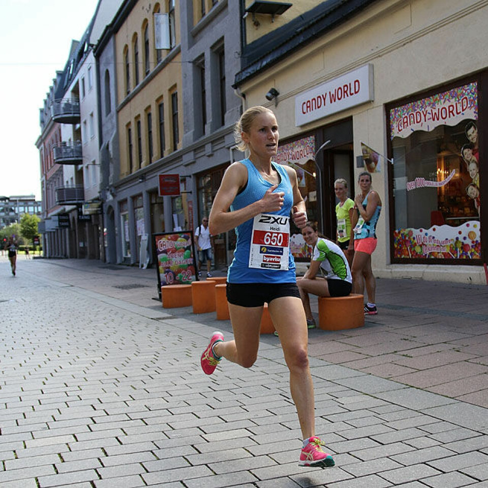 Gode tider og deltakerrekord i sommerlig Drammensmaraton 10km_Heidi_Pharo_IMG_0414.jpg