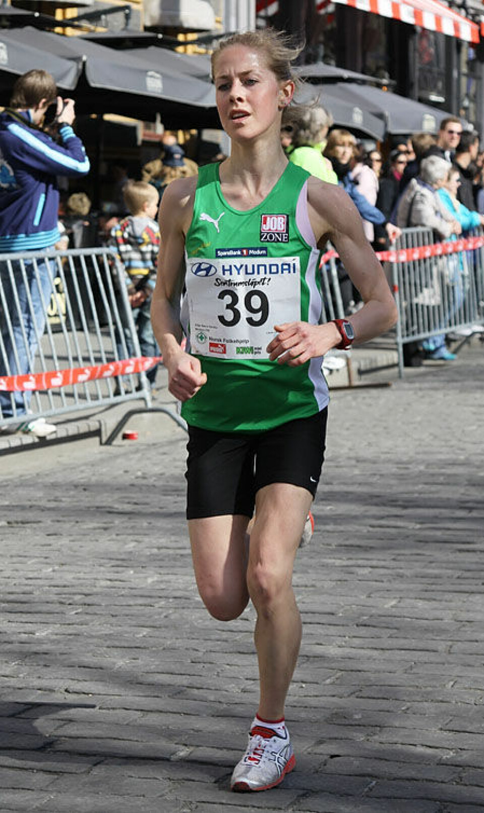 5047 fullførte Sentrumsløp nr. 30 Silje_Baera_Hoerthe_450_foto_James_Holtquist_IMG_2199