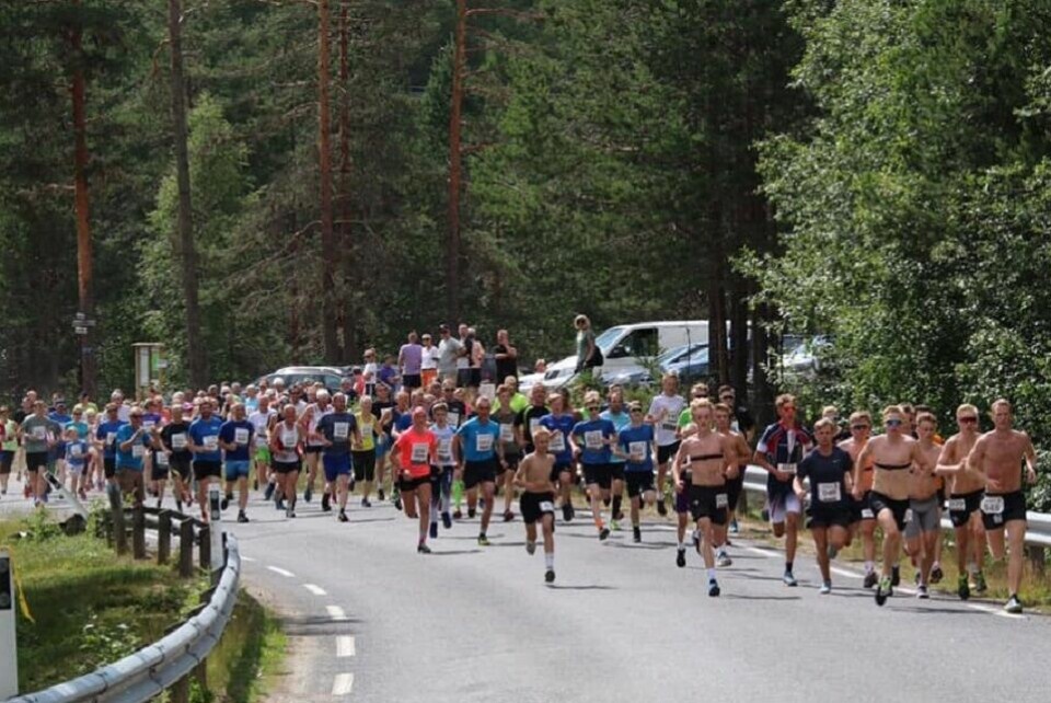 Fra starten for det 38. Risberget Rundt i rekordåret 2019. (Foto: Trond Øsmundset) Fra starten for det 38. Risberget Rundt i rekordåret 2019. (Foto: Trond Øsmundset)