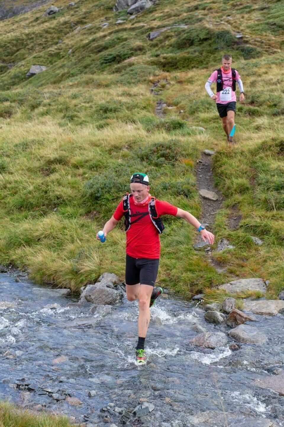 Ole Andre Austevoll og Trine Hysing-Dahl vant Styrkeprøven Rett Vest Vestrheim_foran_Joensen.jpg