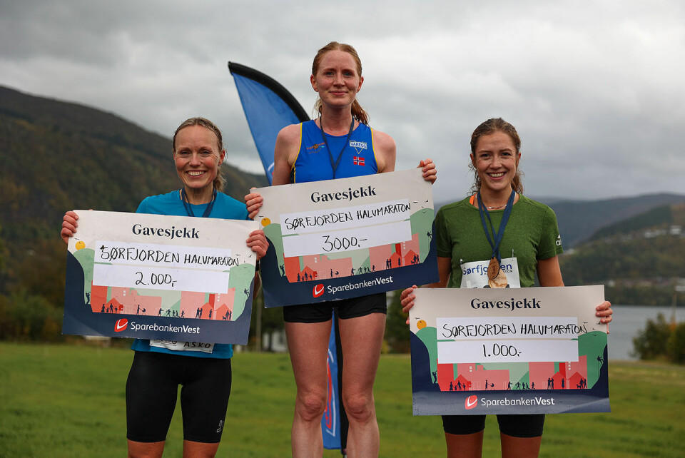 Lina Rivedal og Trygve Feidje Mjelde vant Sørfjorden halvmaraton 1U9A2546.jpg