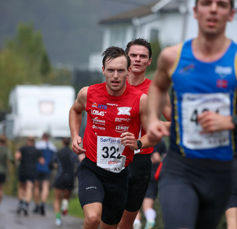 Lina Rivedal og Trygve Feidje Mjelde vant Sørfjorden halvmaraton 1U9A2099.jpg