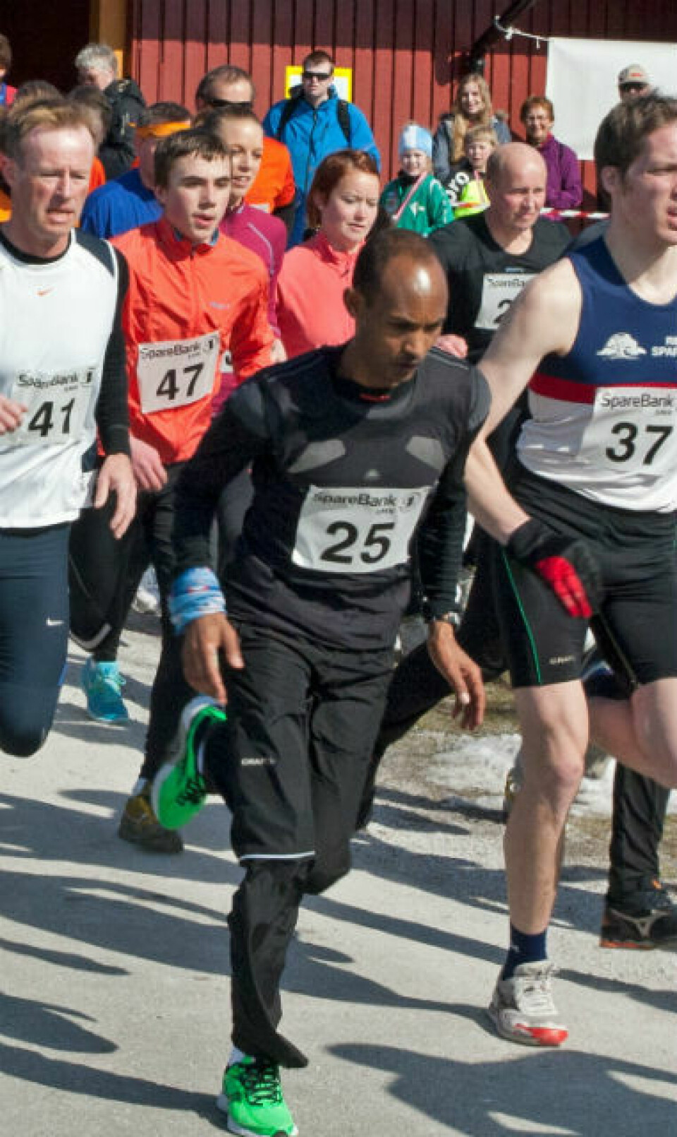 Nesten 450 var med i Hitra Maraton