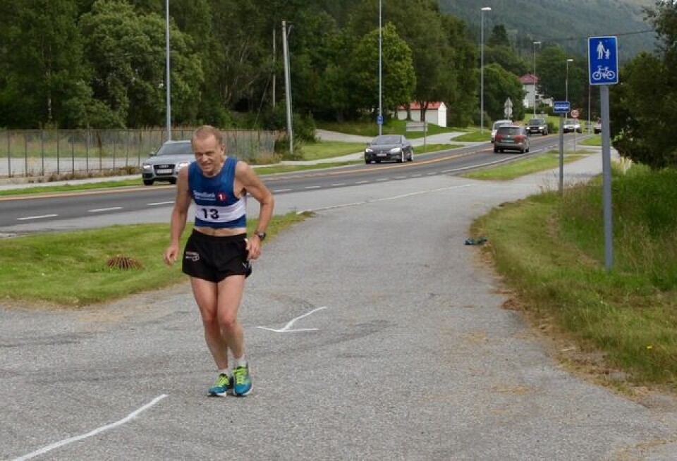 Joachim Tranvåg vant halvmaraton på Hareid Inge_Asbjoern_Haugen