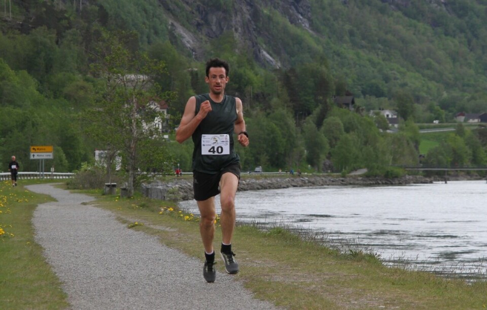 Kilian Jornet Burgada tok en klar seier i Åndalsnesløpet Kilian_Jornet_mot_maal