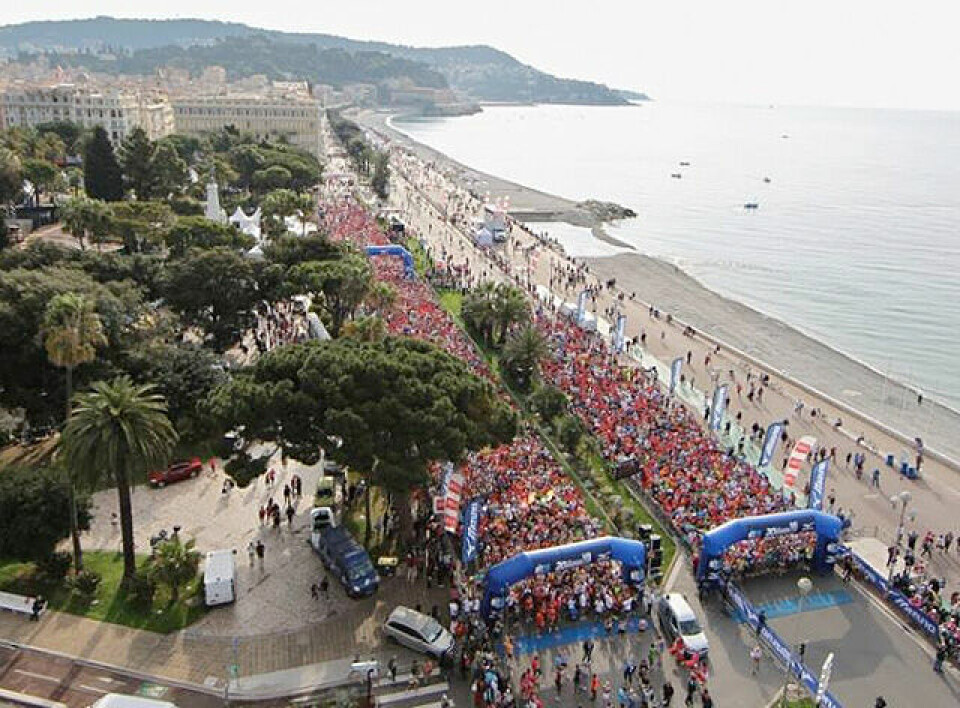 Sondre Nordstad Moen med 62.19 på halvmaraton i Nice Nice_halvmaraton_startfeltet.jpg