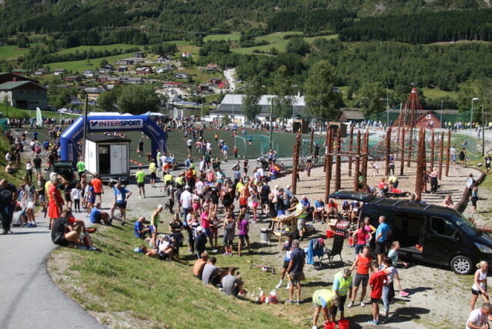 368 løpere i konkurranseklassene i Jølster Maraton Oversikt_siste_bilde