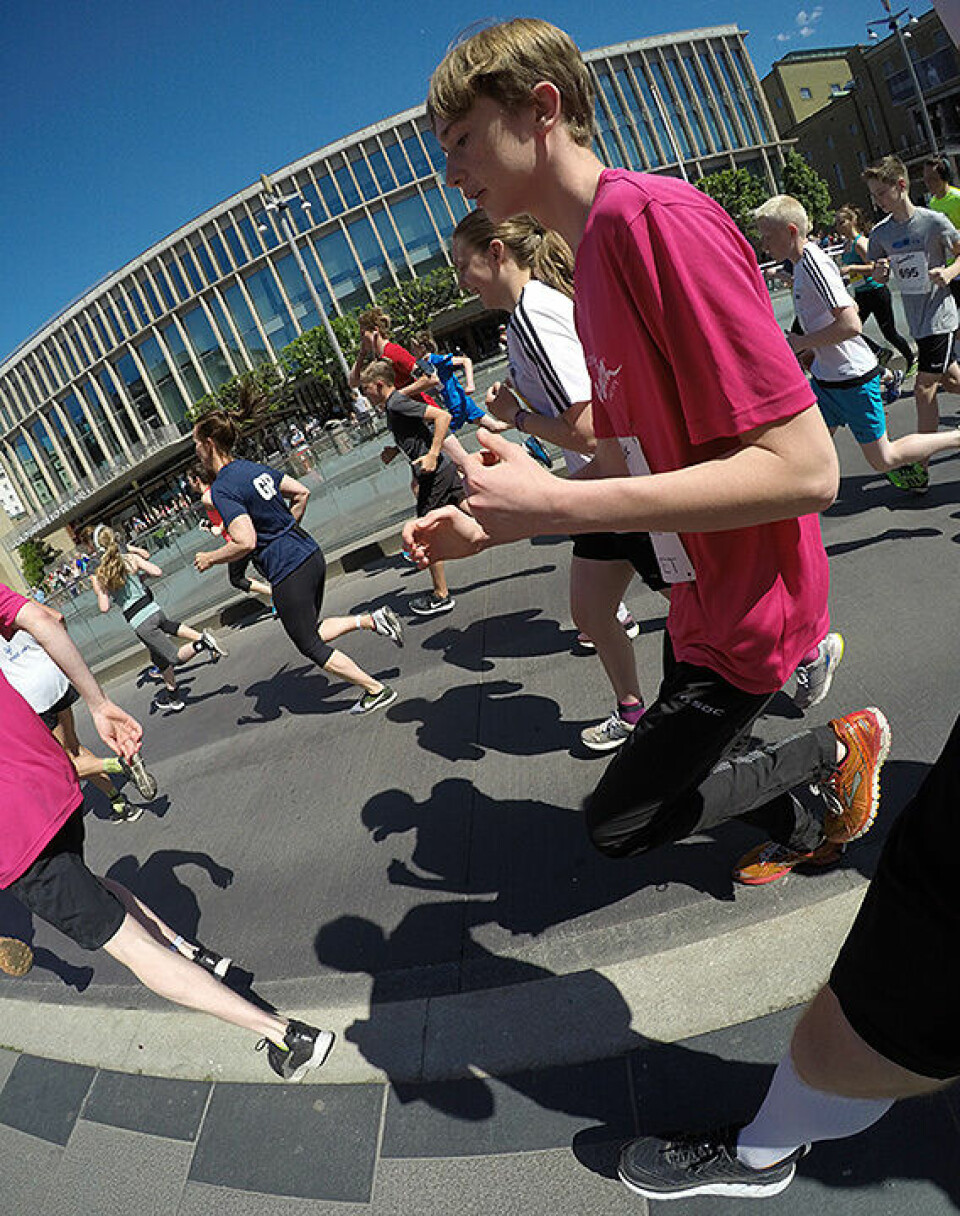 Trippel norsk i 15-årsklassen i CityVarvet i Göteborg cityvarvet-underveis-G0120638.jpg