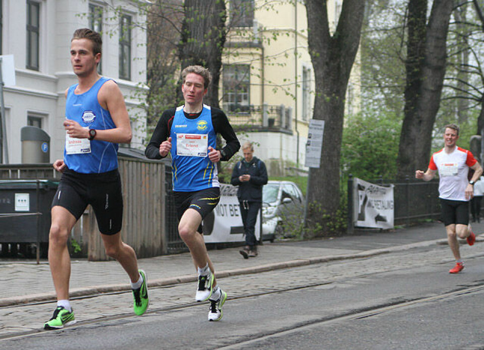 Ørjan Grønnevig og Karoline B. Grøvdal vant kaldt Sentrumsløp 5km_1,3km_herrevinnerne_IMG_9197.jpg