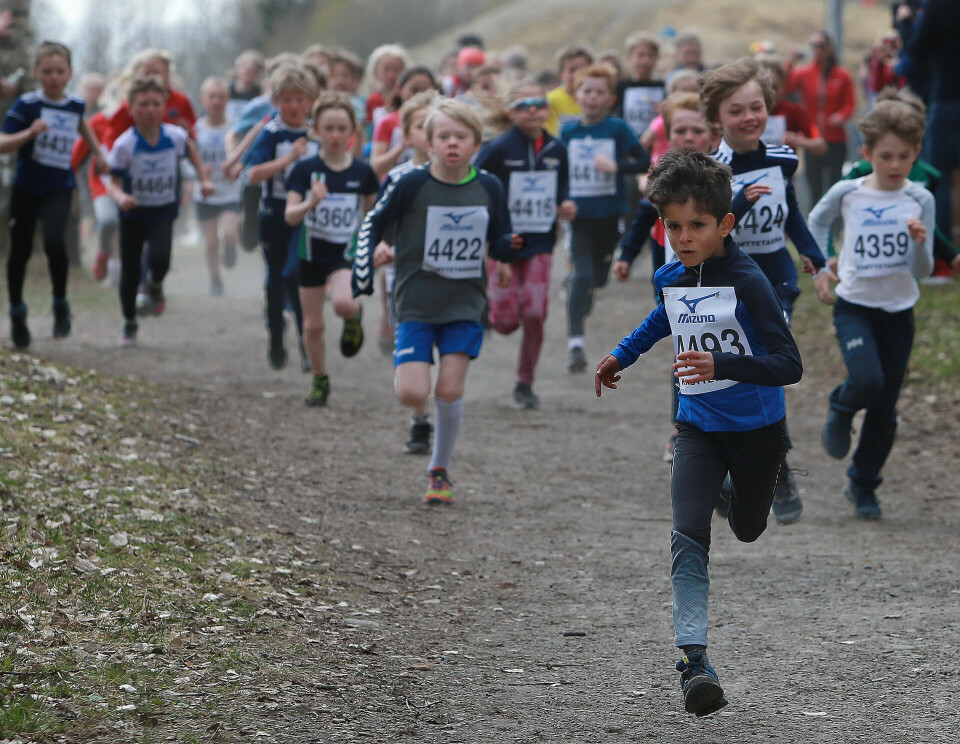 Joar Thele måtte gi tapt for ungdommen i Råskinnet Knoetteassen_etter_start_inn_i_skogen_AZ3T1648.jpg
