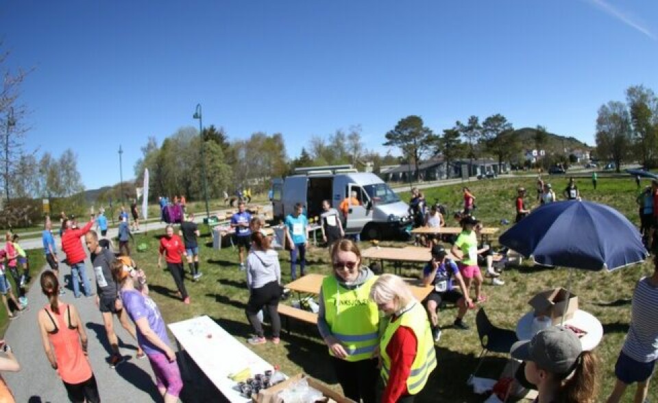 176 løpere i Ålesund Maraton på årets første sommerdag 07_maalomraade.jpg