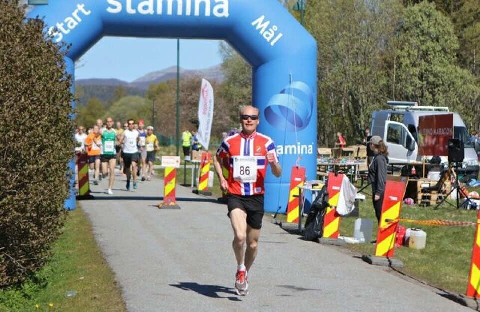 176 løpere i Ålesund Maraton på årets første sommerdag 08_halvmaraton.jpg