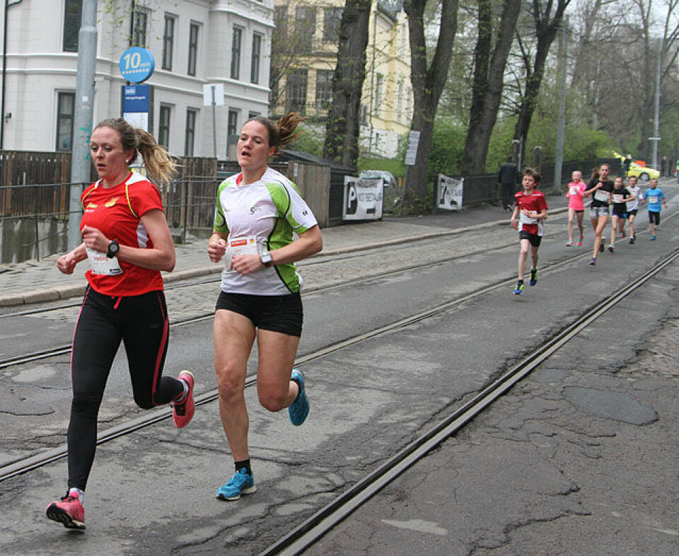 Ørjan Grønnevig og Karoline B. Grøvdal vant kaldt Sentrumsløp 5km_1,3km_Gjerde_og_K_Dahl_IMG_9282.jpg