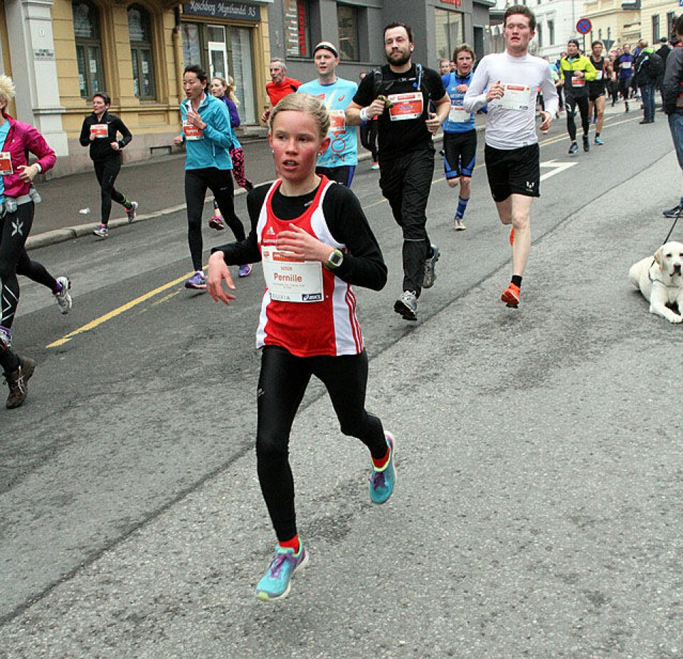 Ørjan Grønnevig og Karoline B. Grøvdal vant kaldt Sentrumsløp 5km_Pernilla_Antonsen_Loekkeveien_IMG_9214.jpg