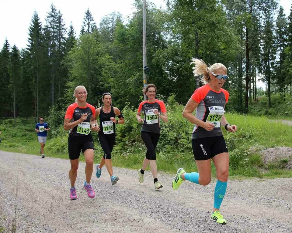 Løyperekord i vakkert halvmaraton i Nordmarka Godt_teamarbeid_4S7A3391.jpg
