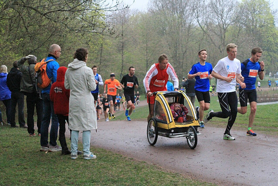Ørjan Grønnevig og Karoline B. Grøvdal vant kaldt Sentrumsløp 033_Frognerparken_ferdig.jpg