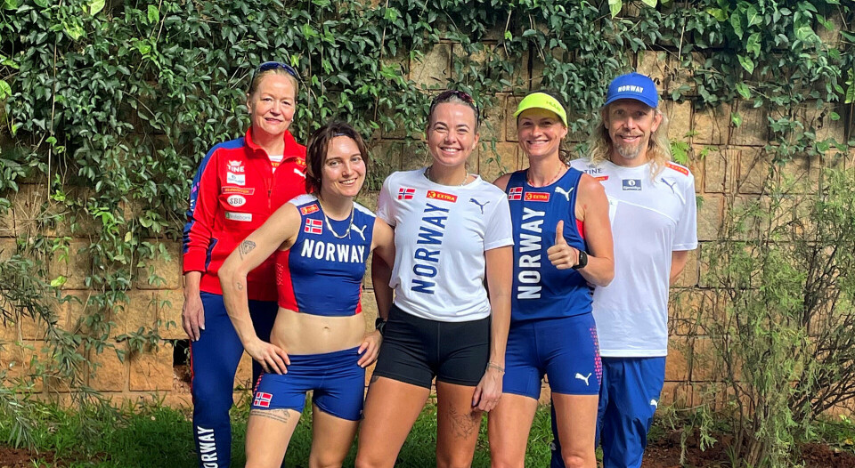 Den norske troppen i Bengaluru: Marit Bjerknes, Ingrid Lid, Ida Tidemand Slorafoss, Annette Sande Velde og Sondre Amdahl. Den norske troppen i Bengaluru: Marit Bjerknes, Ingrid Lid, Ida Tidemand Slorafoss, Annette Sande Velde og Sondre Amdahl.