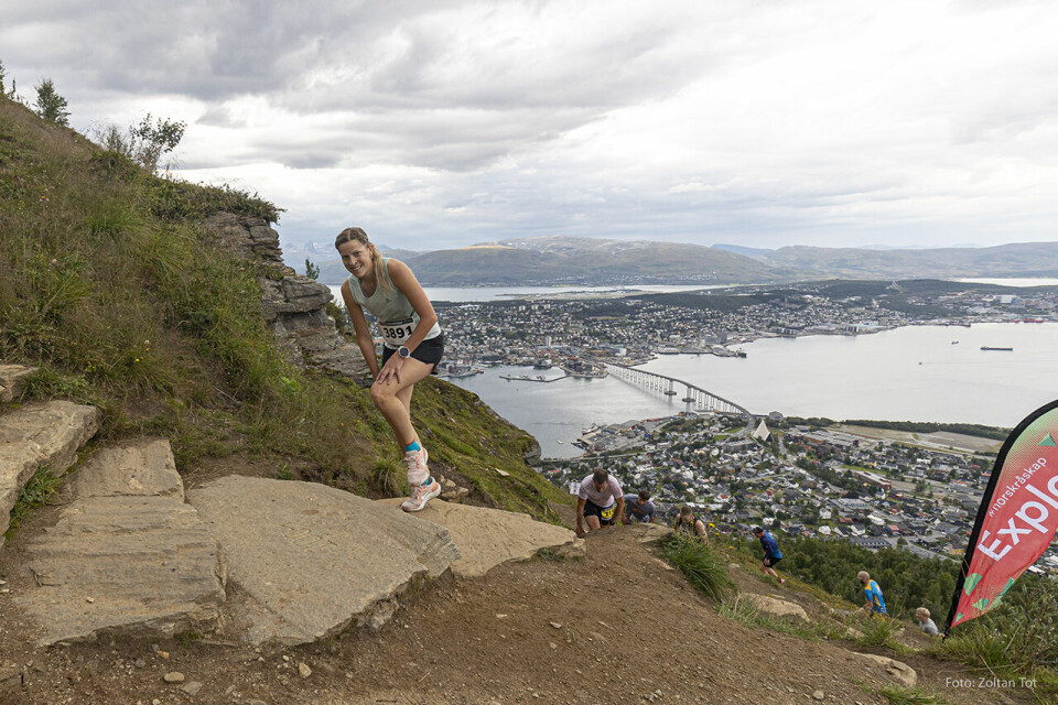 Kongen av Ekstremløpet Eirik Dagssønn Haugsnes vann igjen Nr 1 Kvinne - Regina Johansen.jpg