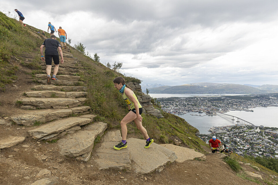 Kongen av Ekstremløpet Eirik Dagssønn Haugsnes vann igjen Nr 2 Kvinner 211 Alison Mcgill GBR - Foto Zoltan Tot. .jpg