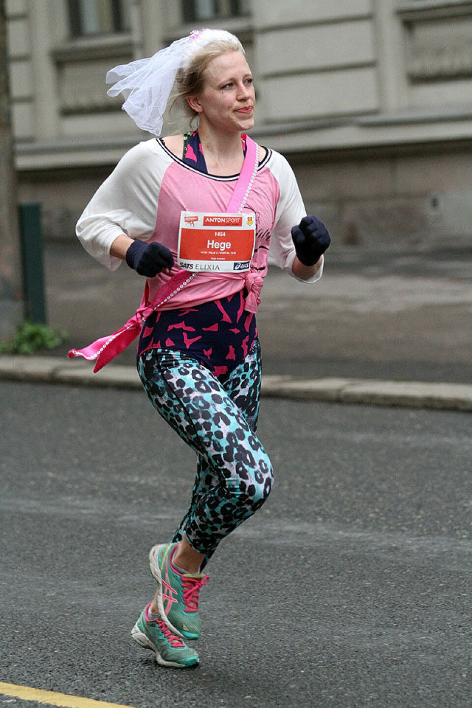 Ørjan Grønnevig og Karoline B. Grøvdal vant kaldt Sentrumsløp 6km_Hege_Arnesen_IMG_9143 (1).jpg