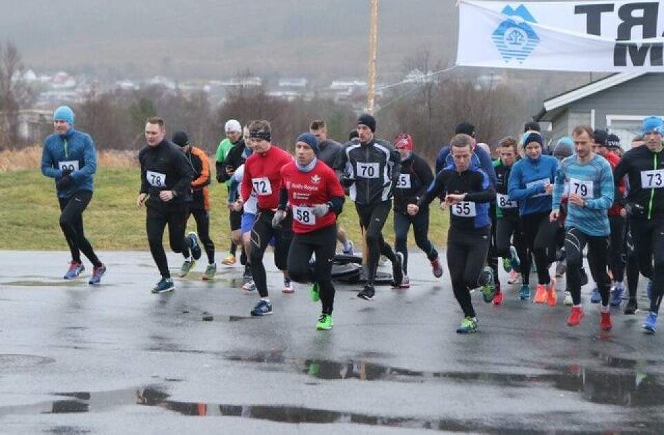 Leif Sægrov og Oda Midtflø raskest rundt Grimstadvatnet 7K9A1188.jpg