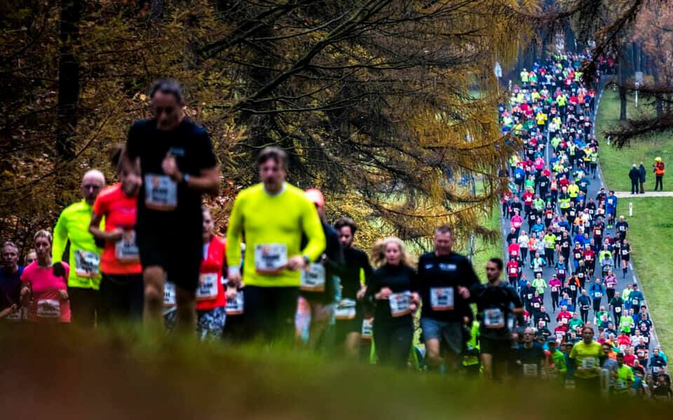 Var vi vitne til verdens beste løpsprestasjon noensinne sist søndag? Zevenheuvelenloop_bakke.jpg