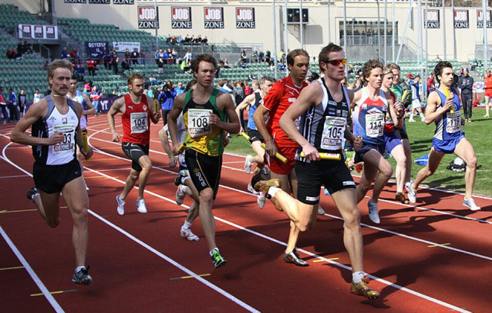 Holmenkollstafetten: Tjalve og Vidar Elite_Menn_starten_foto_Runar_Gilberg_IMG_3083