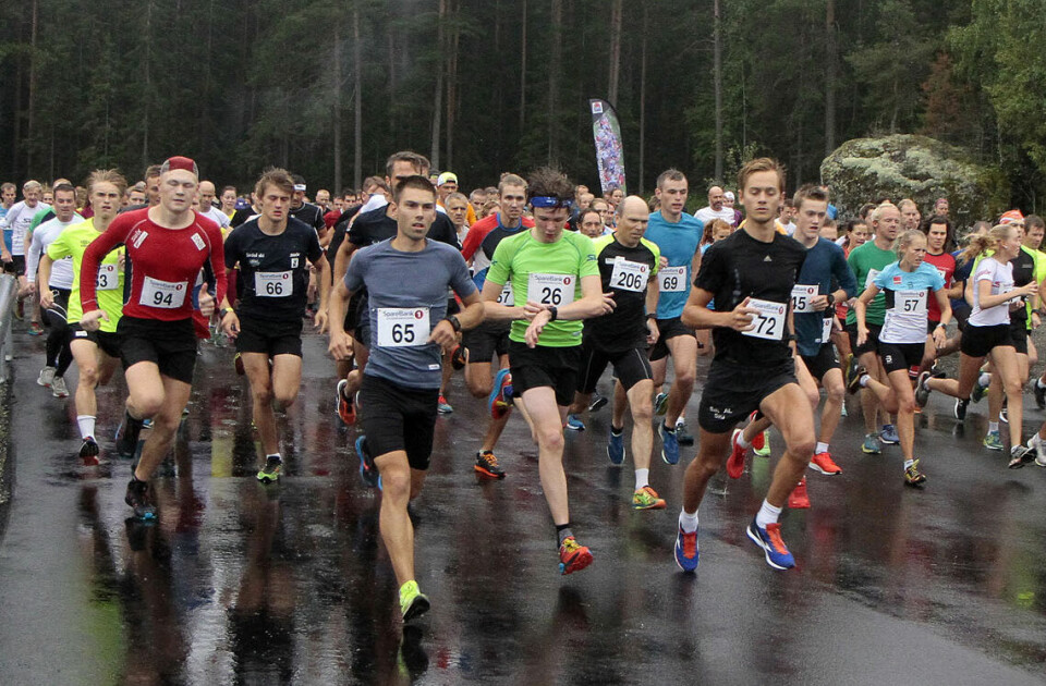 Det ble nok en deltakerrekord i Sørdalskarusellen på Lillehammer med 217 løpere på startsreken. Geir Steig (65) var i tet allerde ved start, og vant sitt 8. løp i Sørdalskarusellen i år av 8 mulige. Det ble nok en deltakerrekord i Sørdalskarusellen på Lillehammer med 217 løpere på startsreken. Geir Steig (65) var i tet allerde ved start, og vant sitt 8. løp i Sørdalskarusellen i år av 8 mulige.