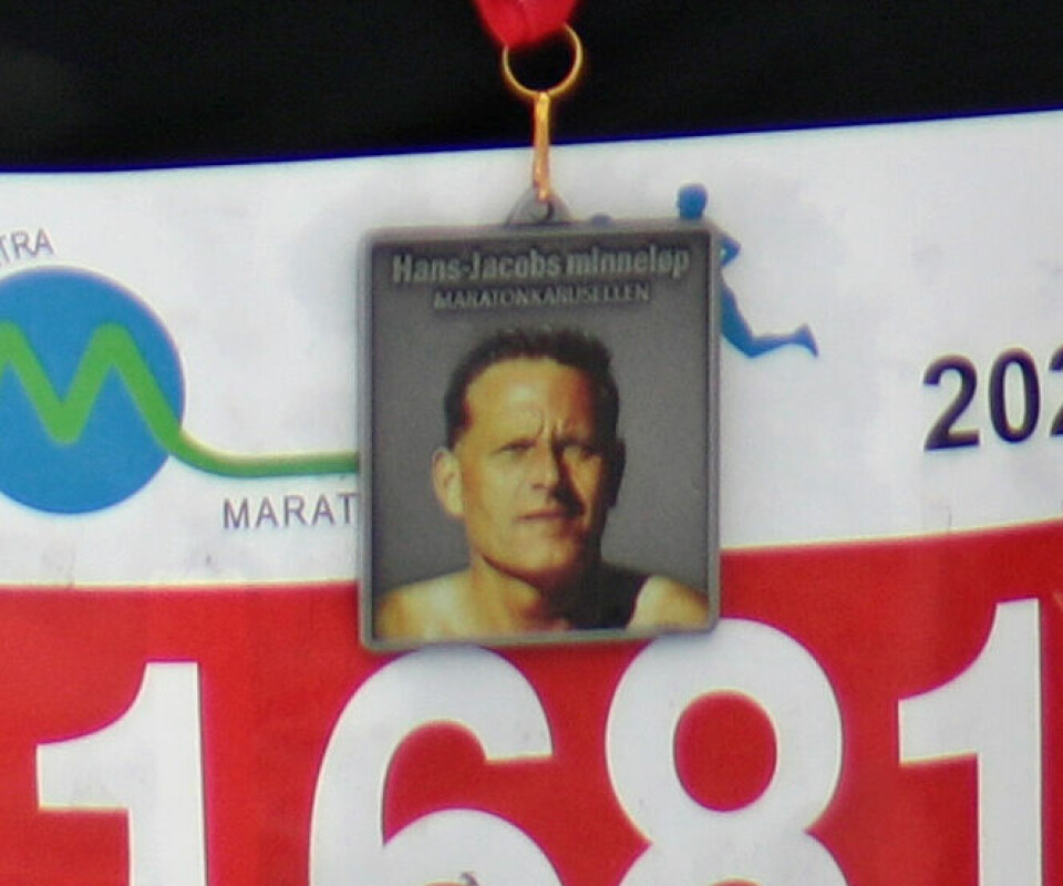 Løpsglede og god stemning da Maratonkarusellen minnet Hans-Jacob Berntsen Medalje_Hans-Jacob.jpg