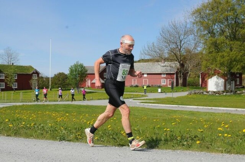 Flotte løpsforhold i Alstahaug Maraton