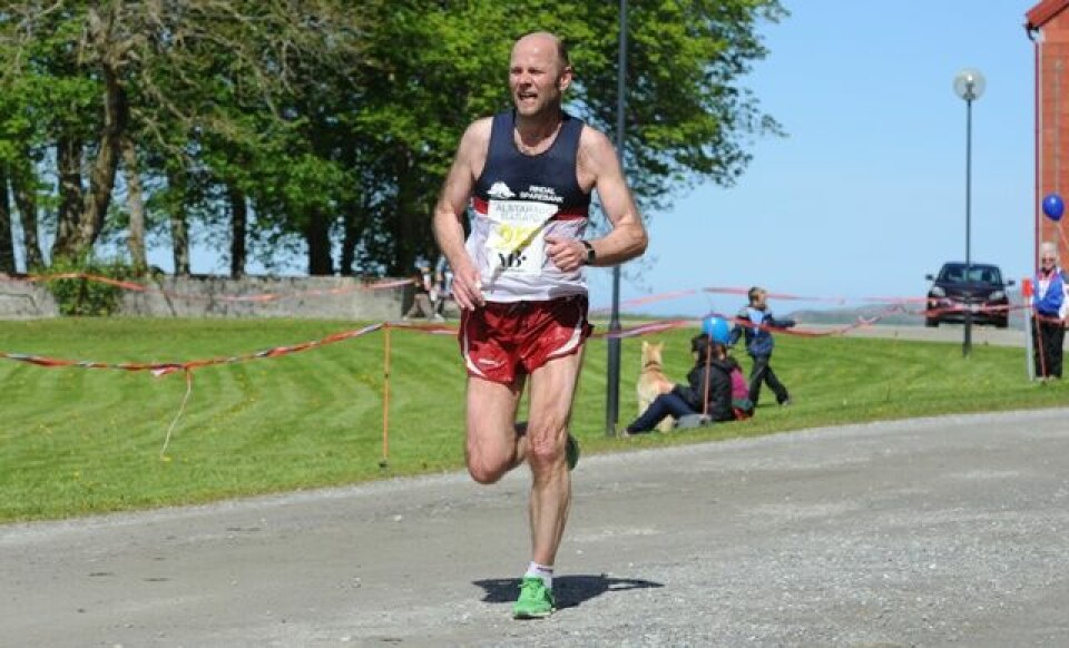 Flotte løpsforhold i Alstahaug Maraton