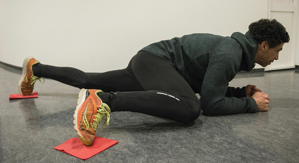 Trening på stuegulvet Styrketrening-Yngvar-Andersen-KD-78519- Foto_Bjørn_Johannessen.JPG