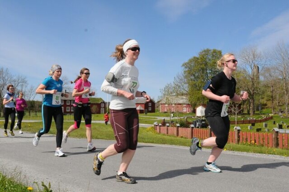 Flotte løpsforhold i Alstahaug Maraton