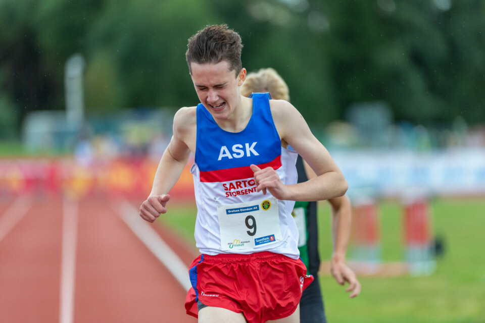 UM 2020: Casper Granheim Åkvik sjokkvant G15 mens Philip Morken vant G16 på 800 meter G15_800m_Heat1_Imre Marius Skiftesvik Opdahl (9)_DSC9911.jpg