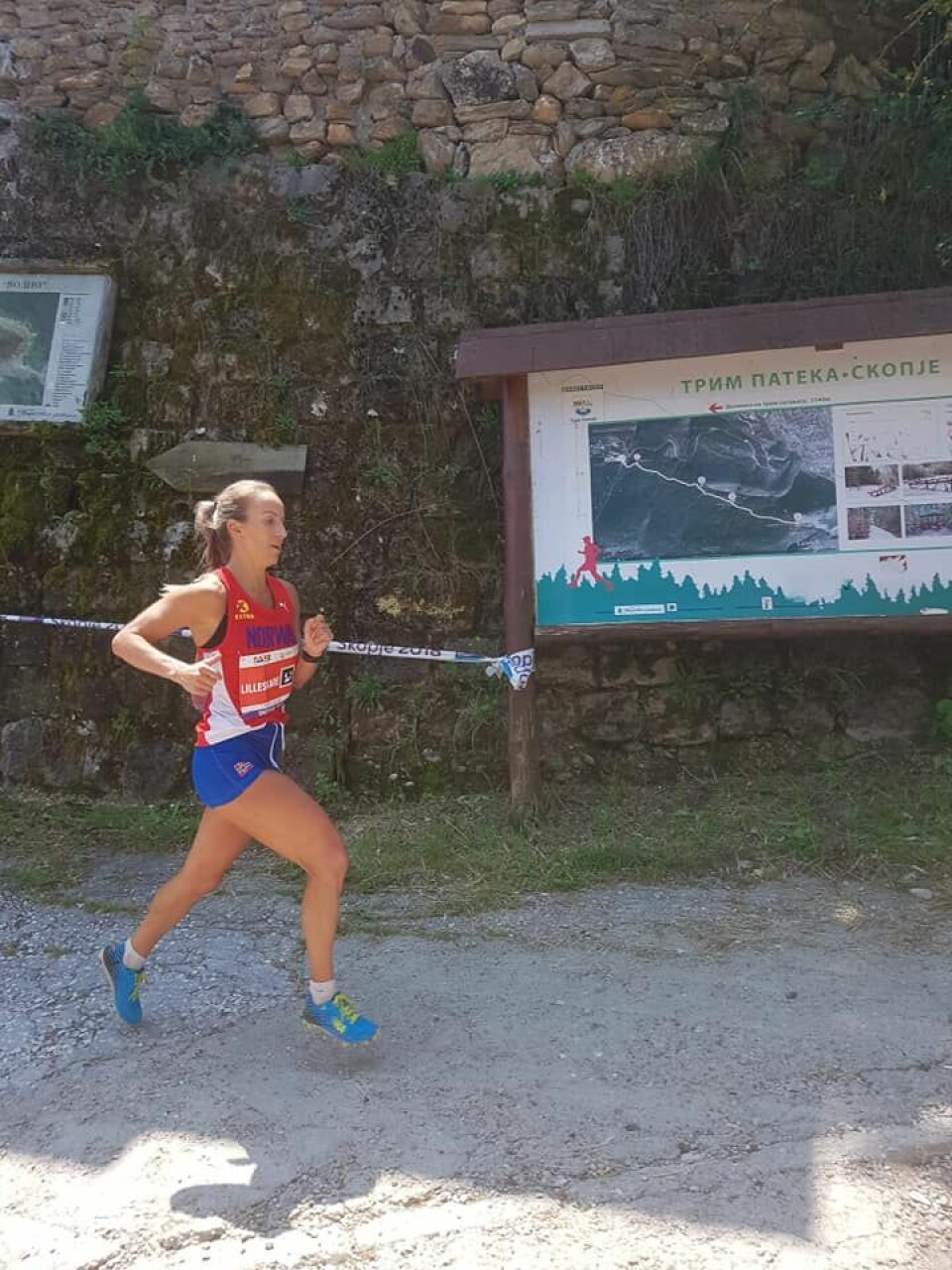 Eli Anne Dvergsdal med 4. plass i EM fjelløp 4.jpg