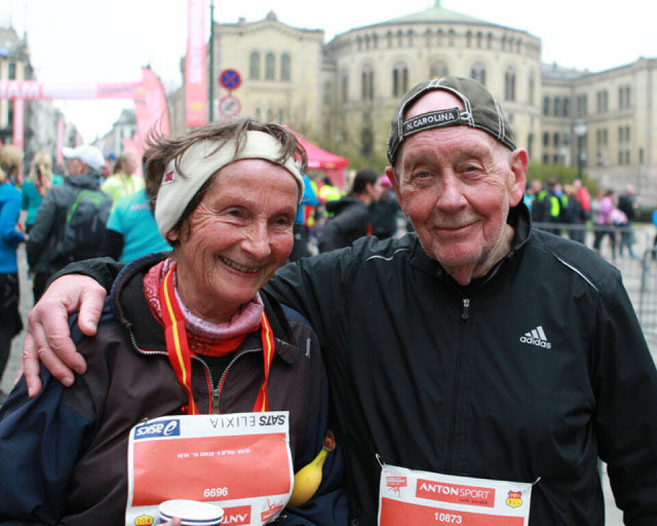 Ørjan Grønnevig og Karoline B. Grøvdal vant kaldt Sentrumsløp 10km_Veteraner_de_luxe_Signy_Henden_Rustlie_77_Olav_Linde_82pluss_A20G8630.jpg