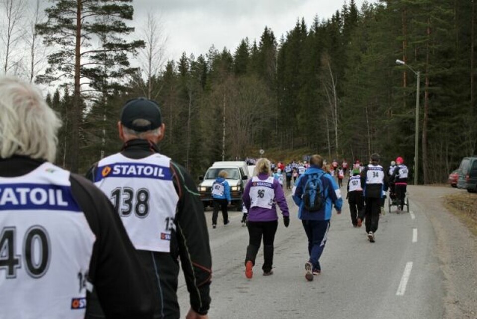 Finsrudmarsjen med mange sterke løpere IMG_7013_OE_På_vei_mot_Sverige.jpg