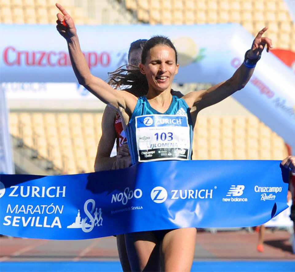 14. plass til Ann Kristin Mosbron i Sevilla Marathon Sevilla_Marathon_2015_Filomena_Costa_damervinner.jpg