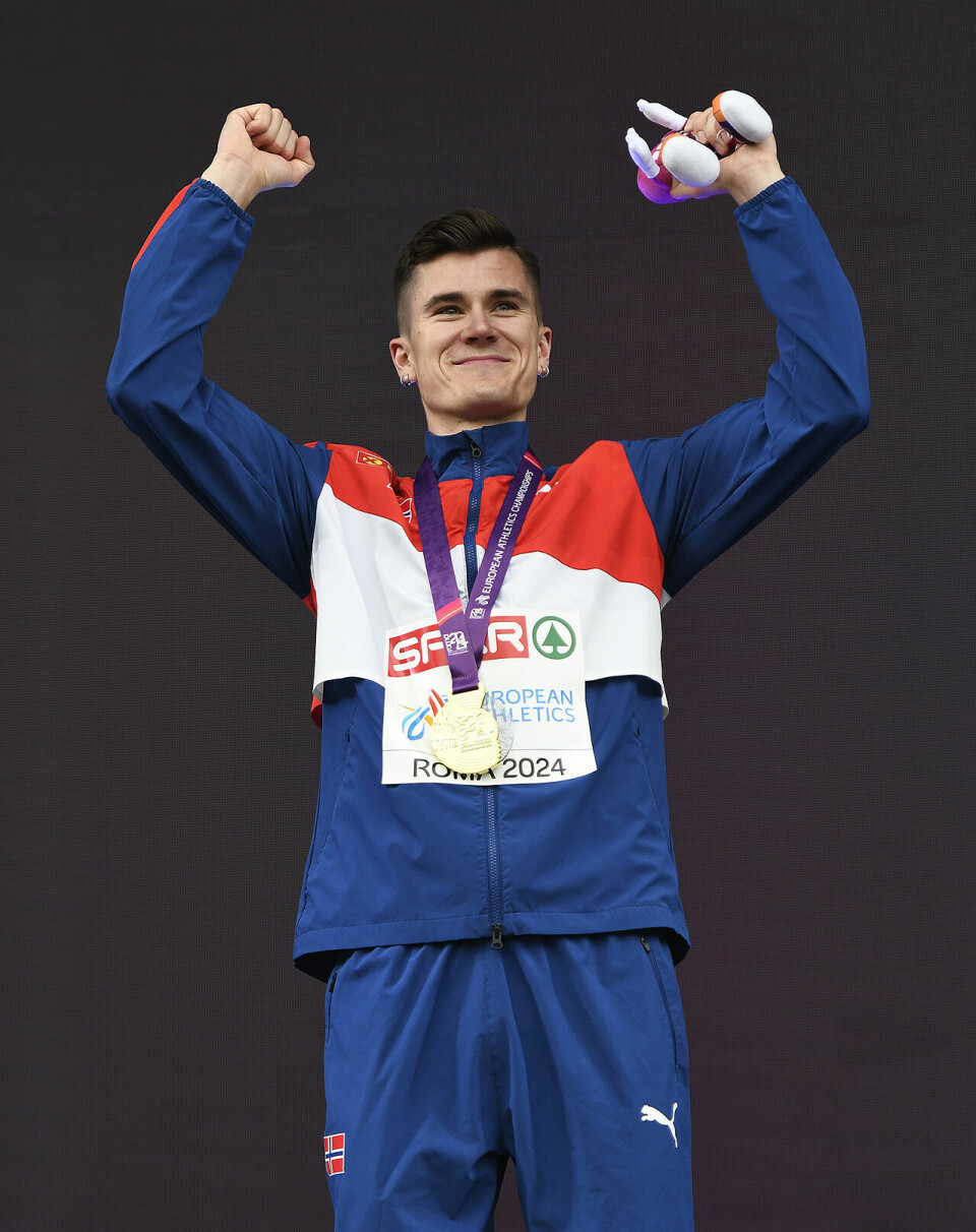 Jakob Ingebrigtsen tok sin tredje EM-tittel på 5000 meter 5000-jakob-medalje_50D5894.jpg