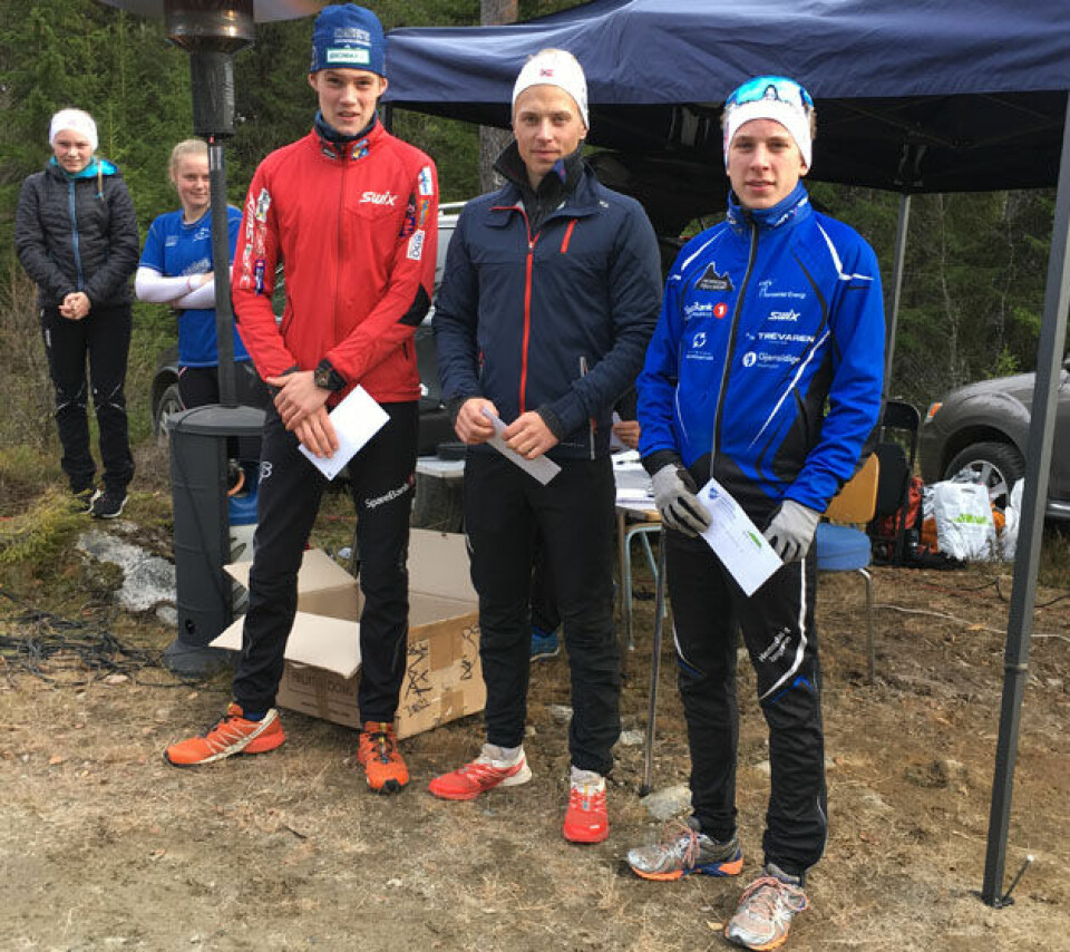 Pål Tufte knuste Mikkelsplass sin løyperekord i Bringenatten Opp Topp_tre_herrer_IMG_3166.jpg