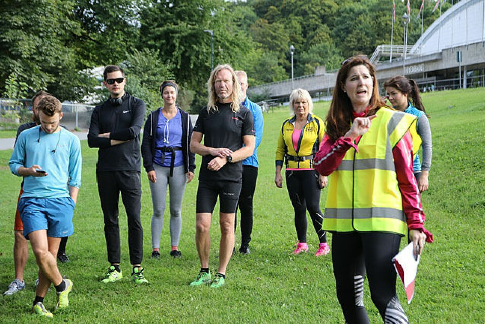 Tøyen Parkrun debuterte med kjempesuksess! Daz_Harding_instruerer_IMG_8321.jpg