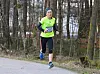 Den sterke veteranløperen Inger Saanum løper inn til seier på 10 km i Mandal. (Foto: Ivar Gogstad)