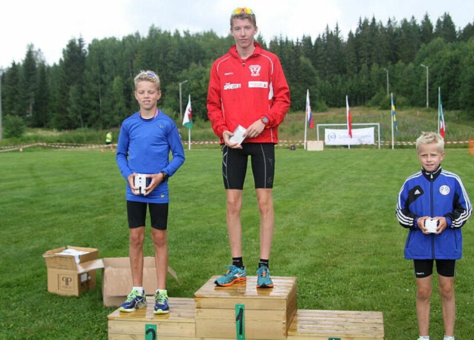 Steffen S. Paulsen med sterk maratondebut på Kongsvinger Mini_pallen_gutter.jpg