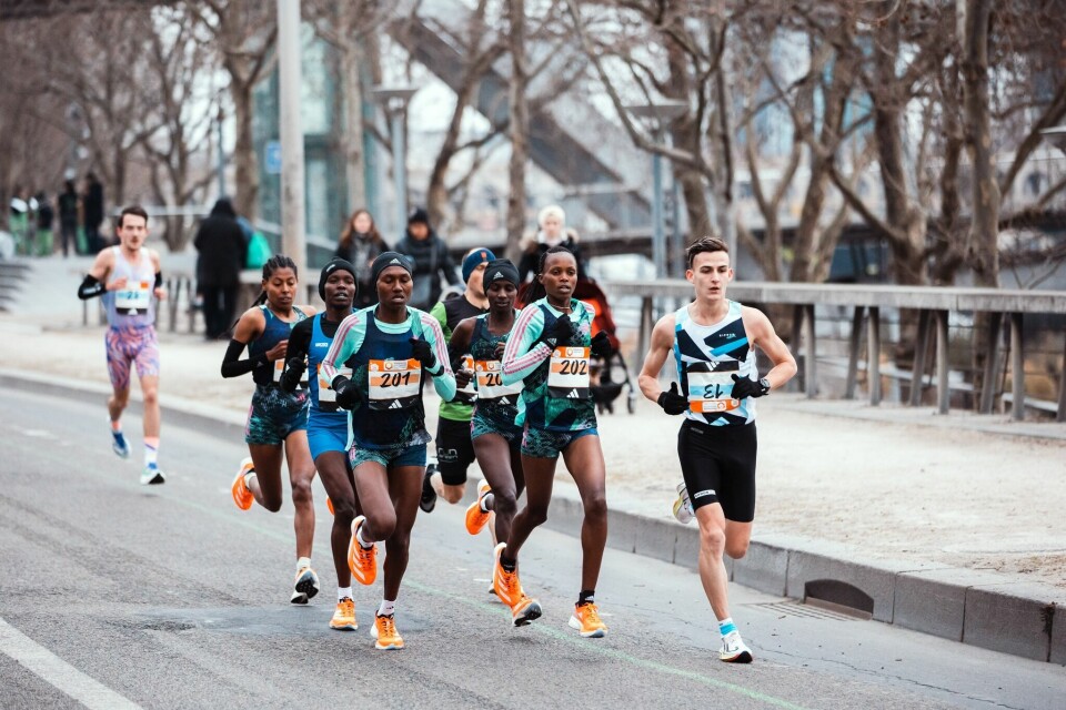 Knut Borkholm tok en klasseseier i Paris Halvmaraton i 20-årsklassen Beste menn.jpg