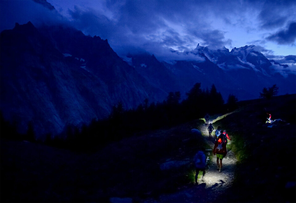 Fantastisk fjerdeplass til Hallvard Schjølberg i UTMB UTMB_lykter_foto_Pascal_Tournaire.jpg