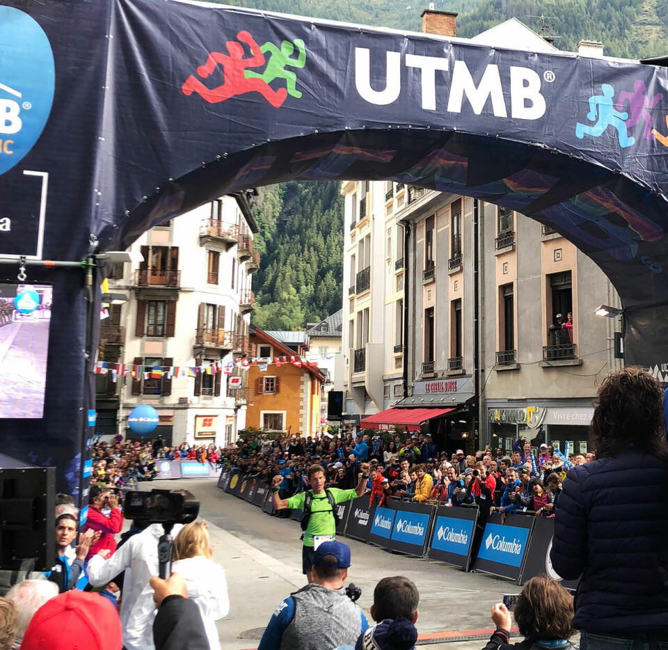 Fantastisk fjerdeplass til Hallvard Schjølberg i UTMB UTMB_Hallvard_i_maal.jpg