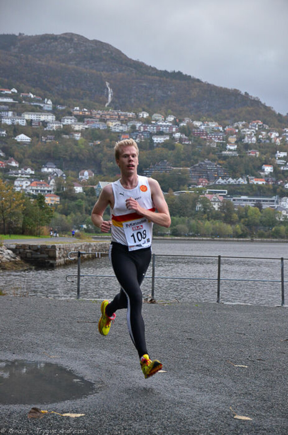 Marius Vedvik suveren i bykarusellen i Bergen DSC_4619.jpg